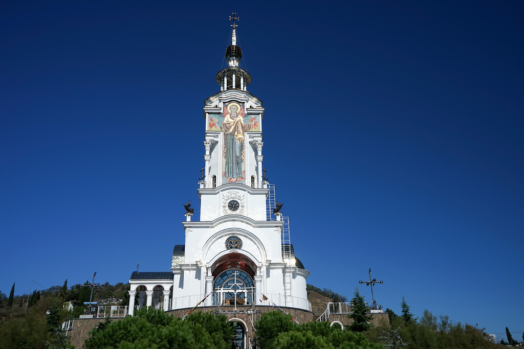 Уникальность церкви заключается в том, что она может выполнять функции маяка и является единственным храмом-маяком