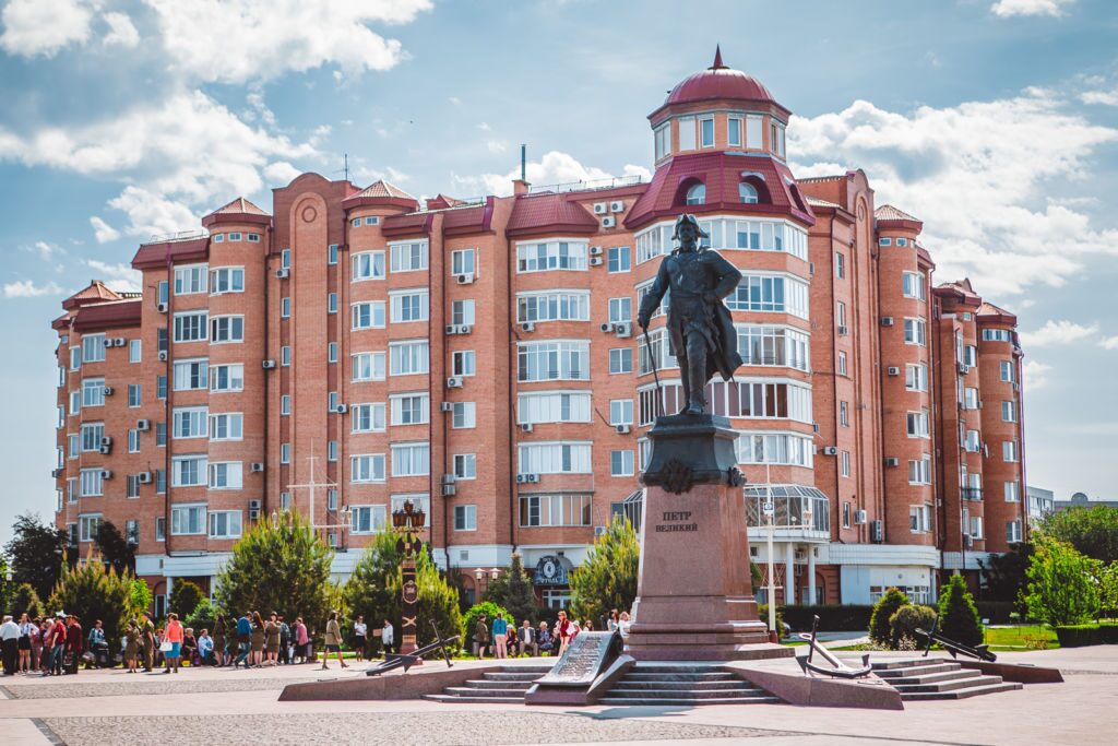 Памятник Петру I