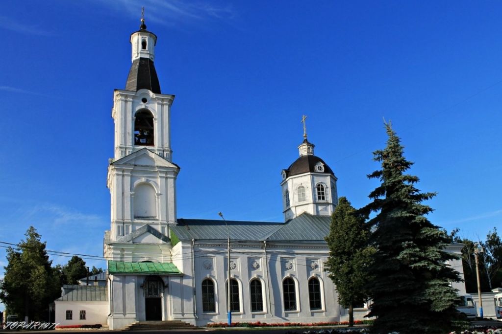 В храме находится редкая икона «Собор пресвятой Богородицы» и «Живописный источник»