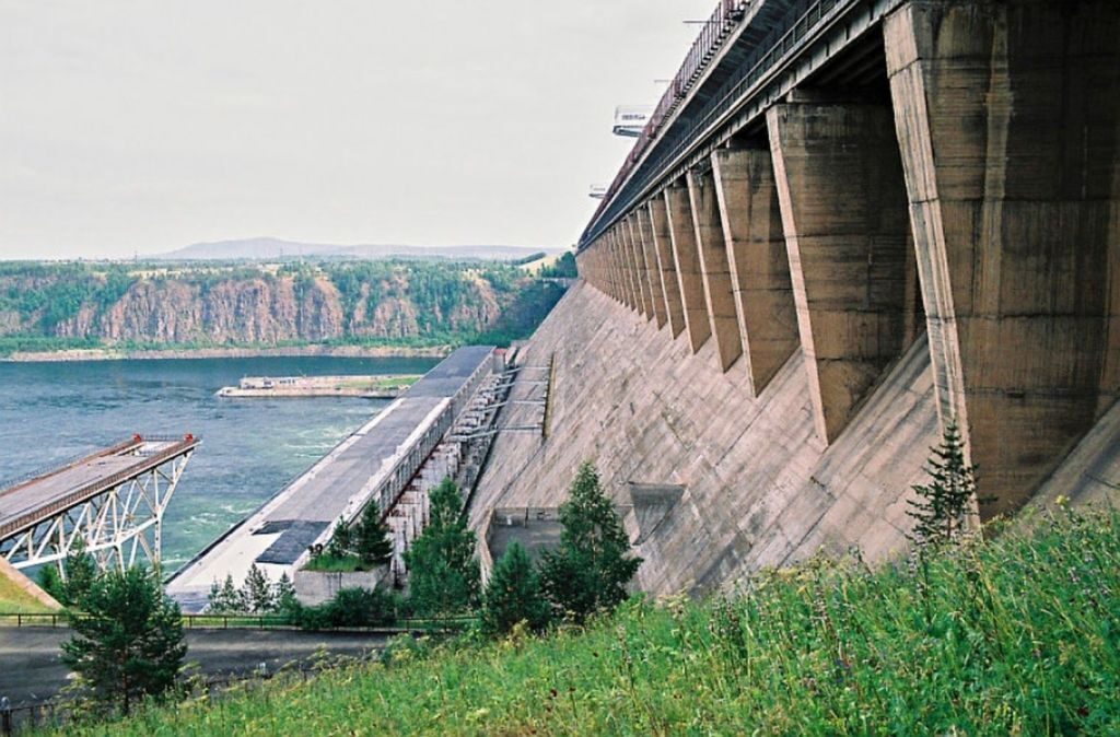 Братская ГЭС