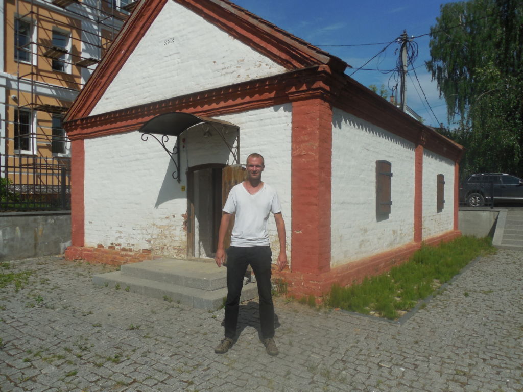 Памятник князю Всеславу Вещему