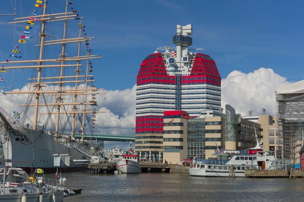 На здании Lipstick Tower есть смотровая площадка с которой открывается прекрасный вид на город