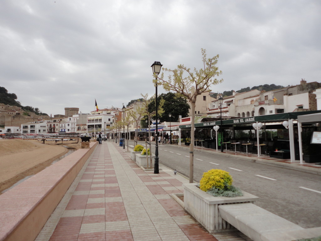 Набережная Passeig del Mar
