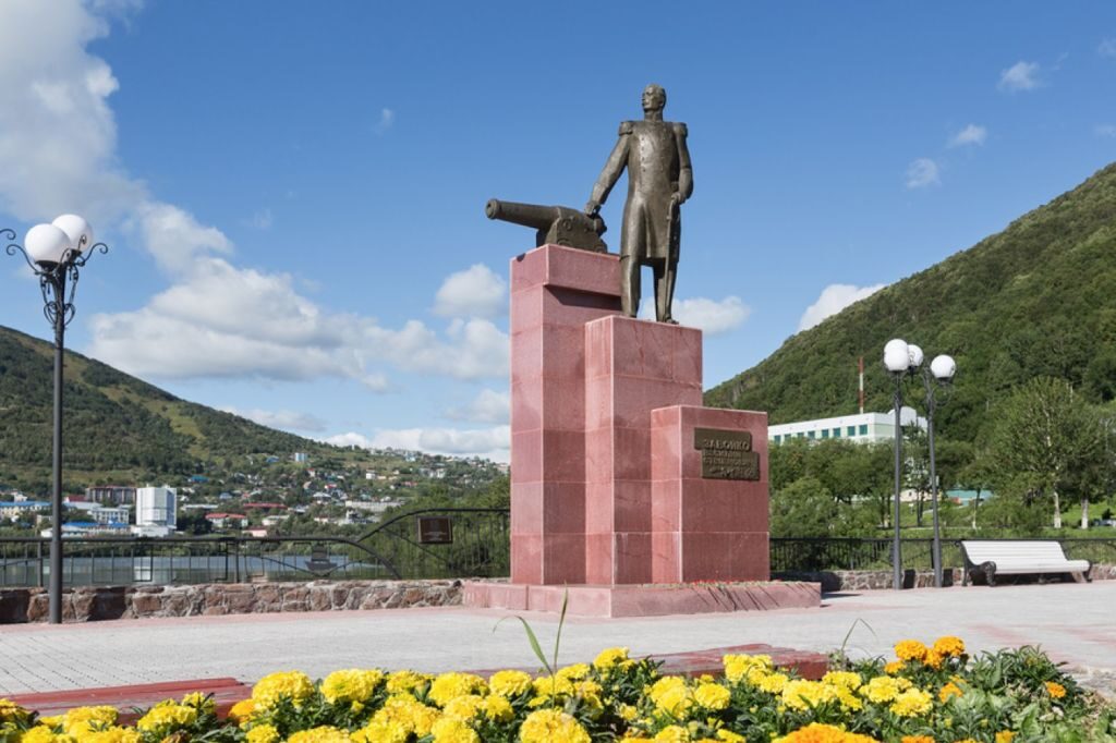 Памятник В. Завойко
