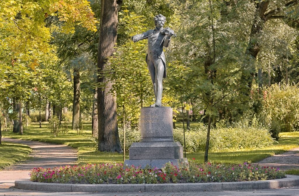 Памятник Иоганну Штраусу