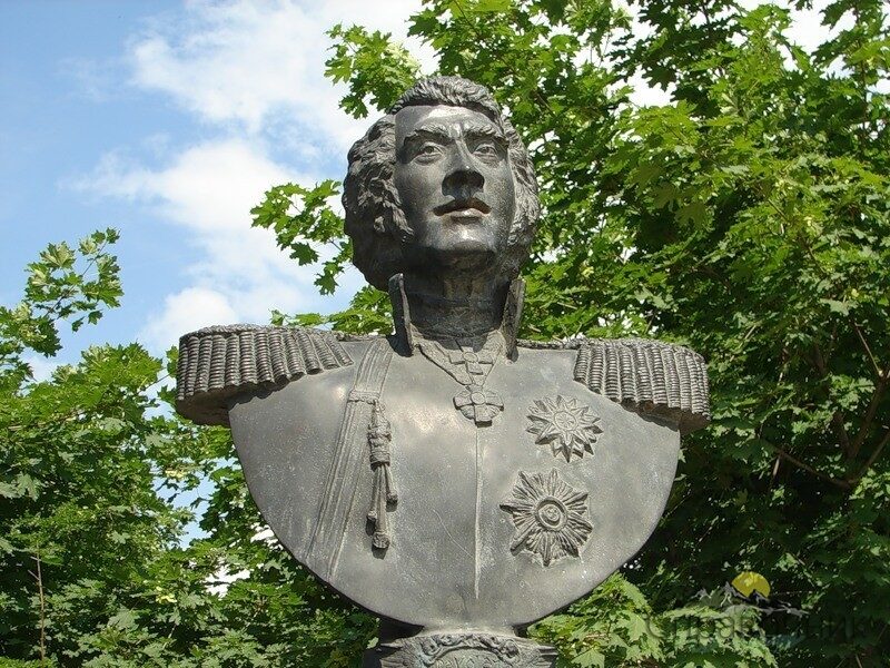 Памятник Францу Павловичу де Волану