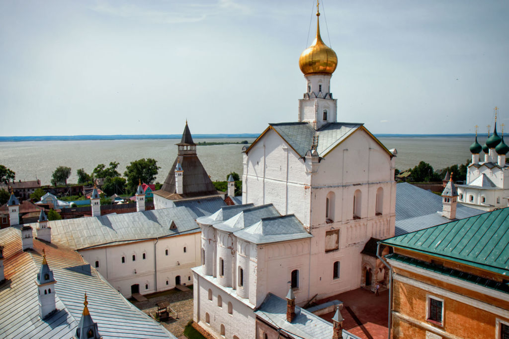 Церковь Спаса на Сенях