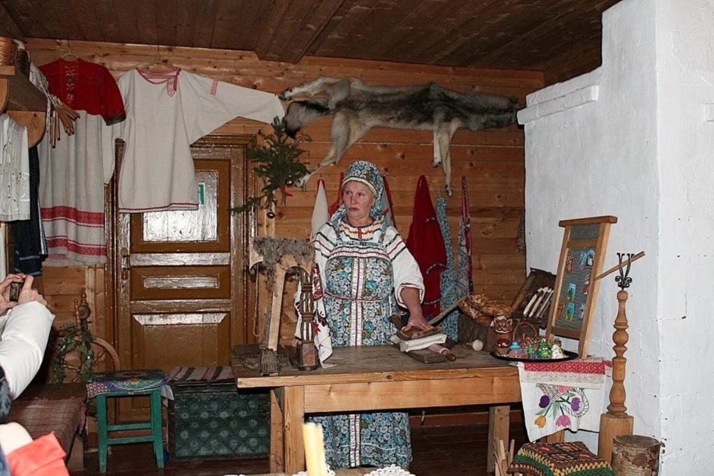 В музее