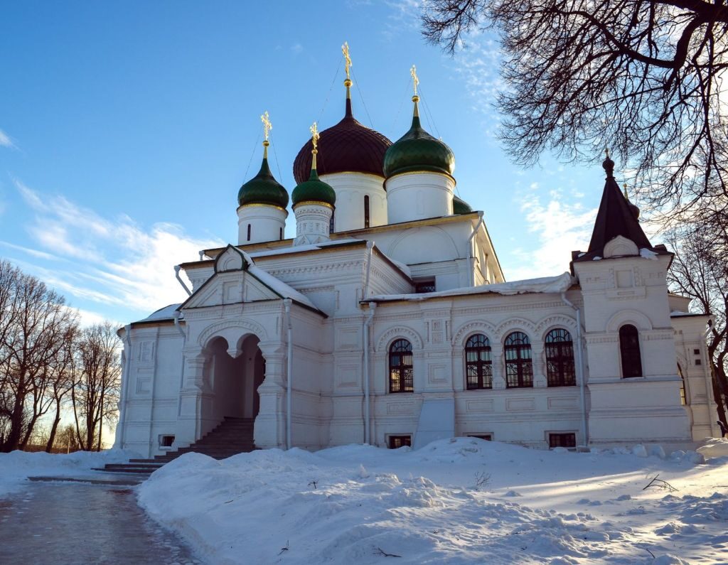 В сугробах
