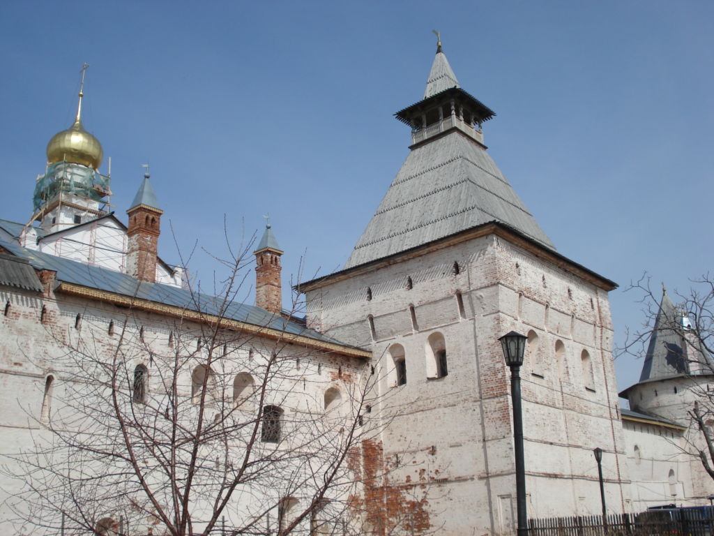 Квадратная башня