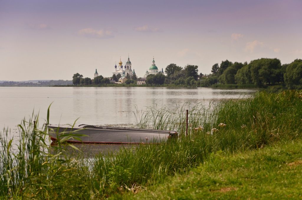 На берегу