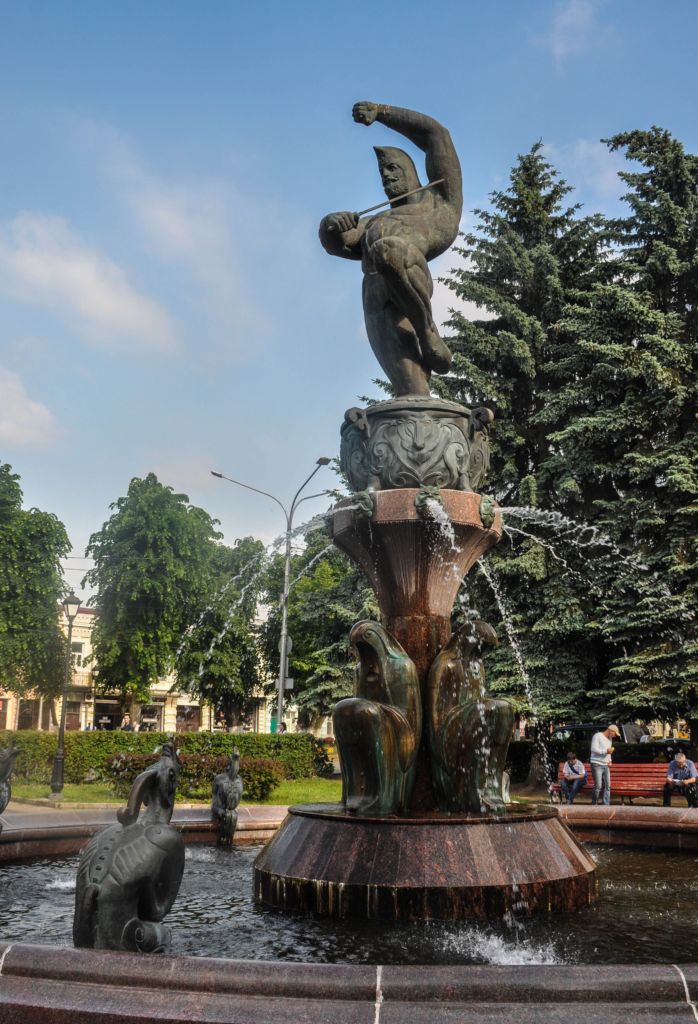 Фонтан вблизи