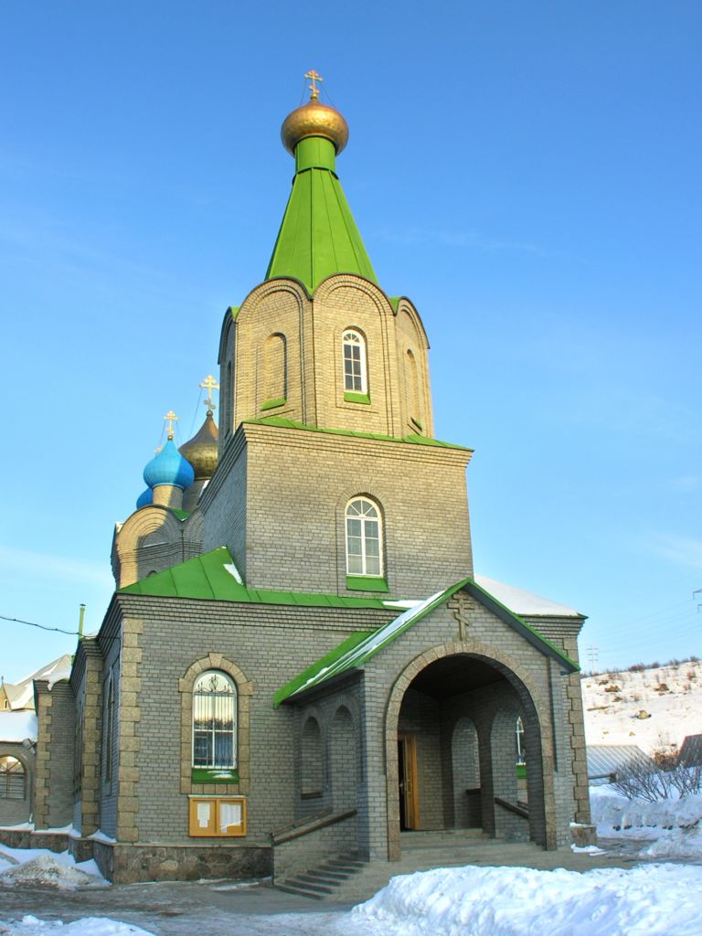 Вход в храм