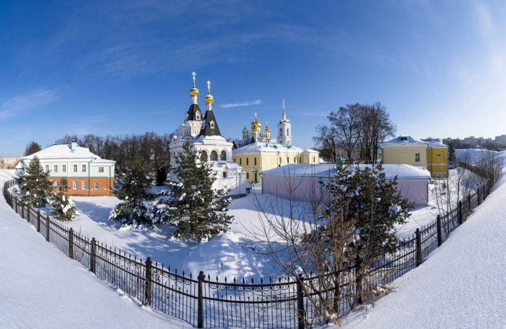 Зимний солнечный день