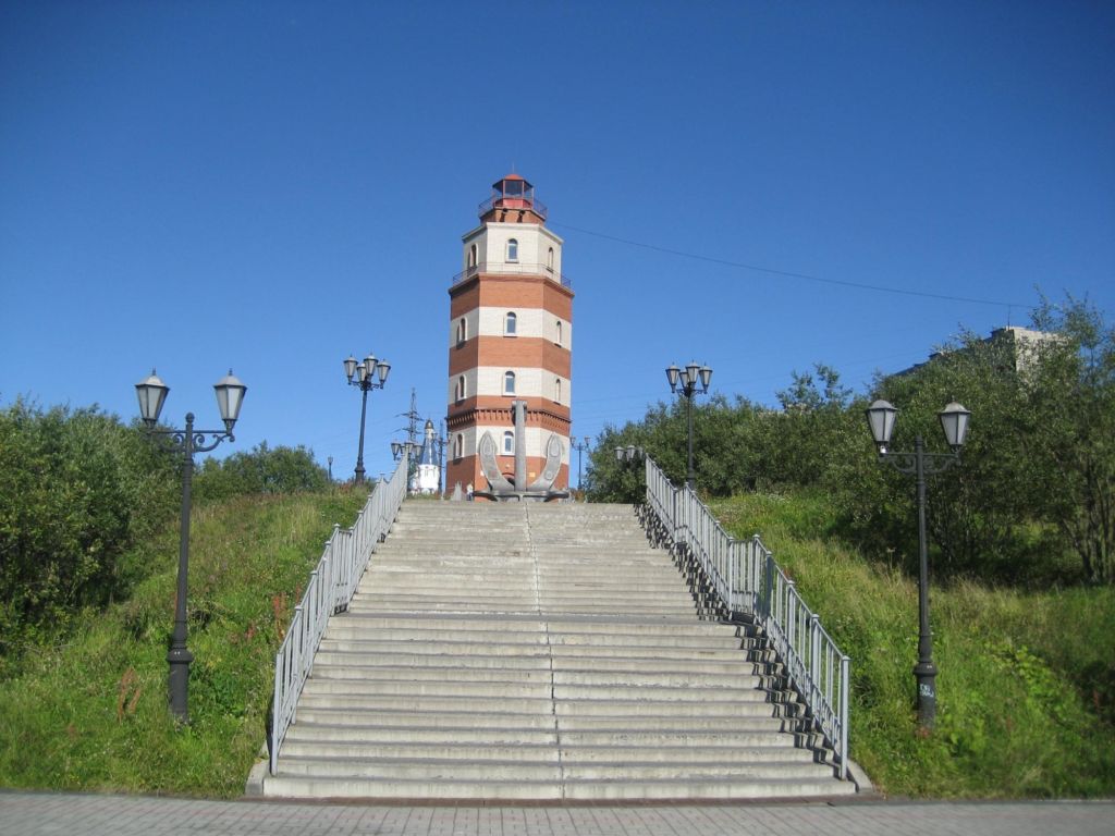 Лестница к мемориалу