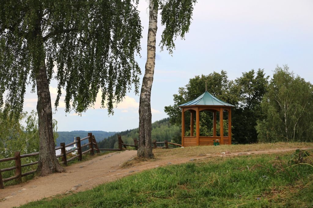 На горе