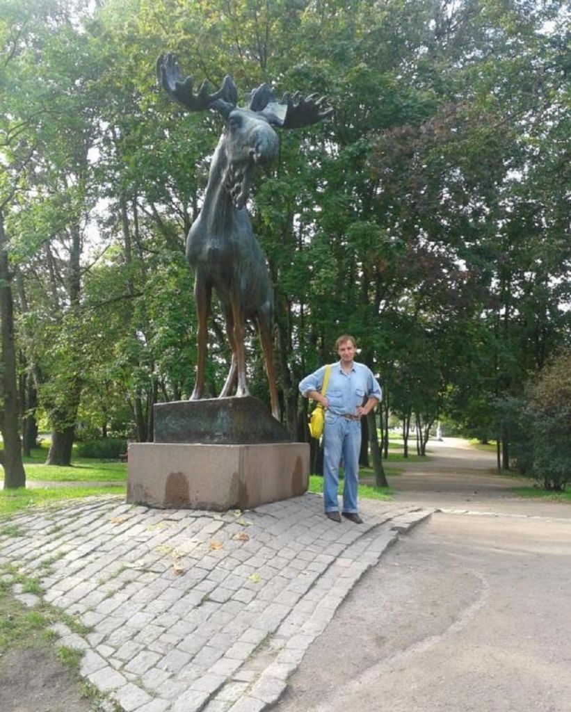 Статуя