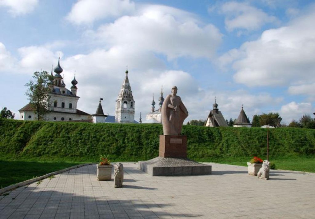 Вид издали