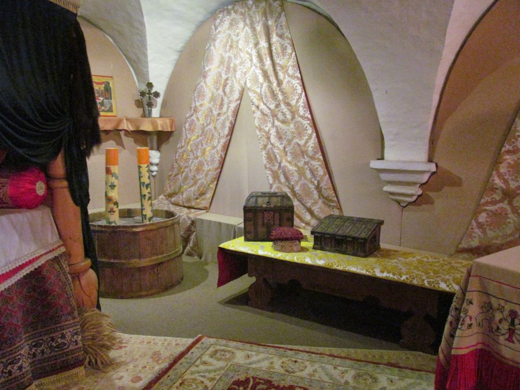 Столовая палата XVI века фото