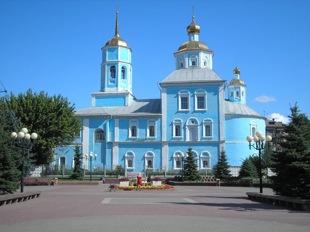Вид на собор с площади