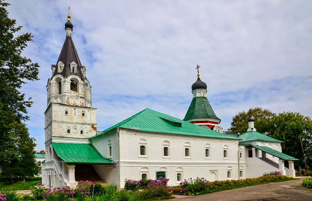 Покровская церковь с трапезной