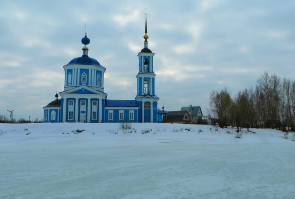 Первый молебен после реконструкции прошел в 1990 году