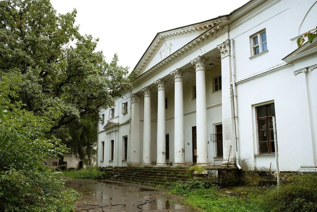 Усадьба Петровское