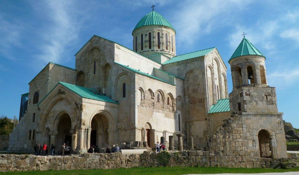 Храм Баграта