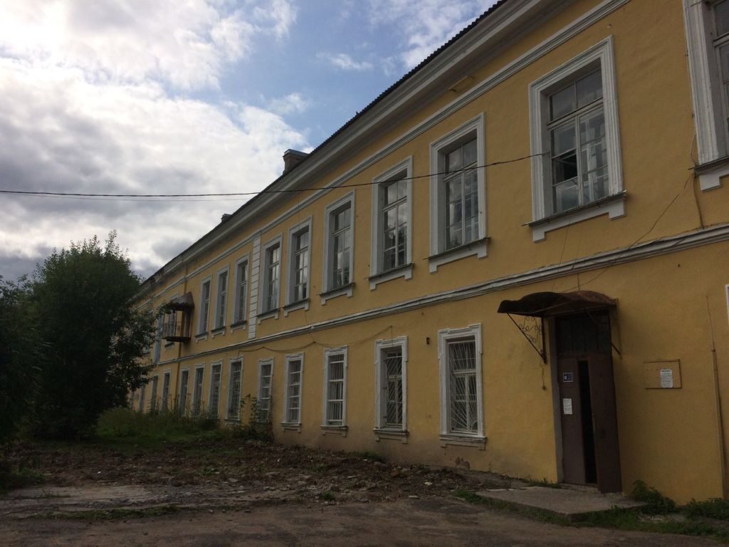 Дворцовые конюшни