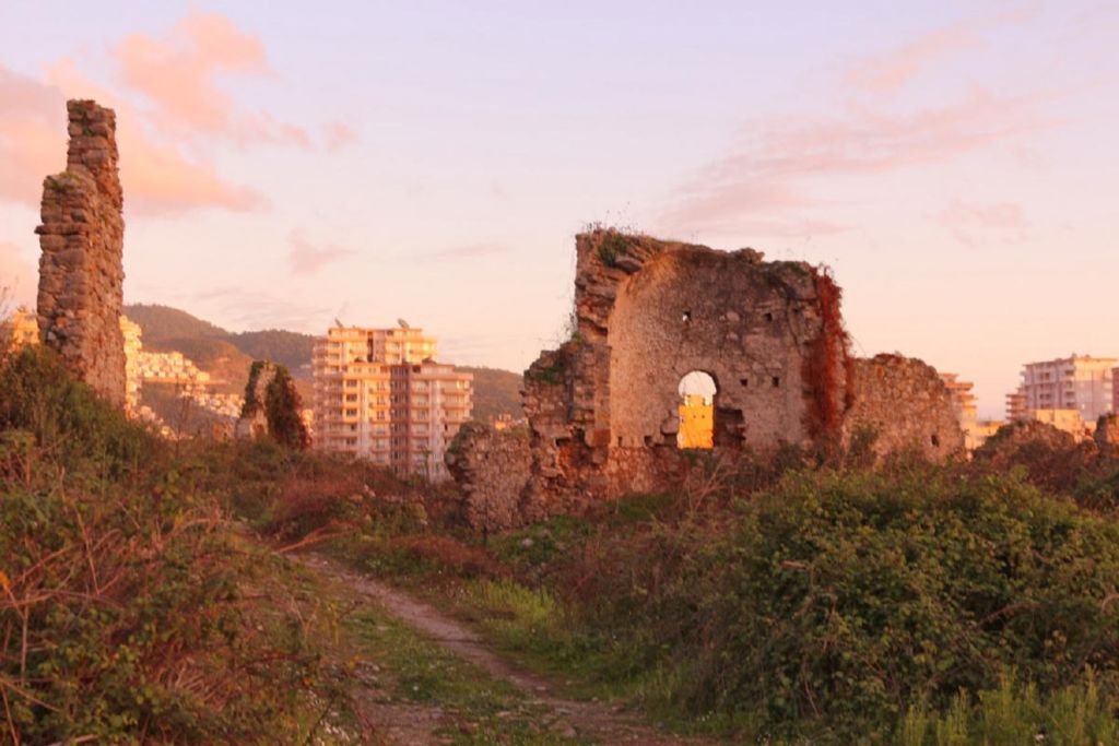 Наула