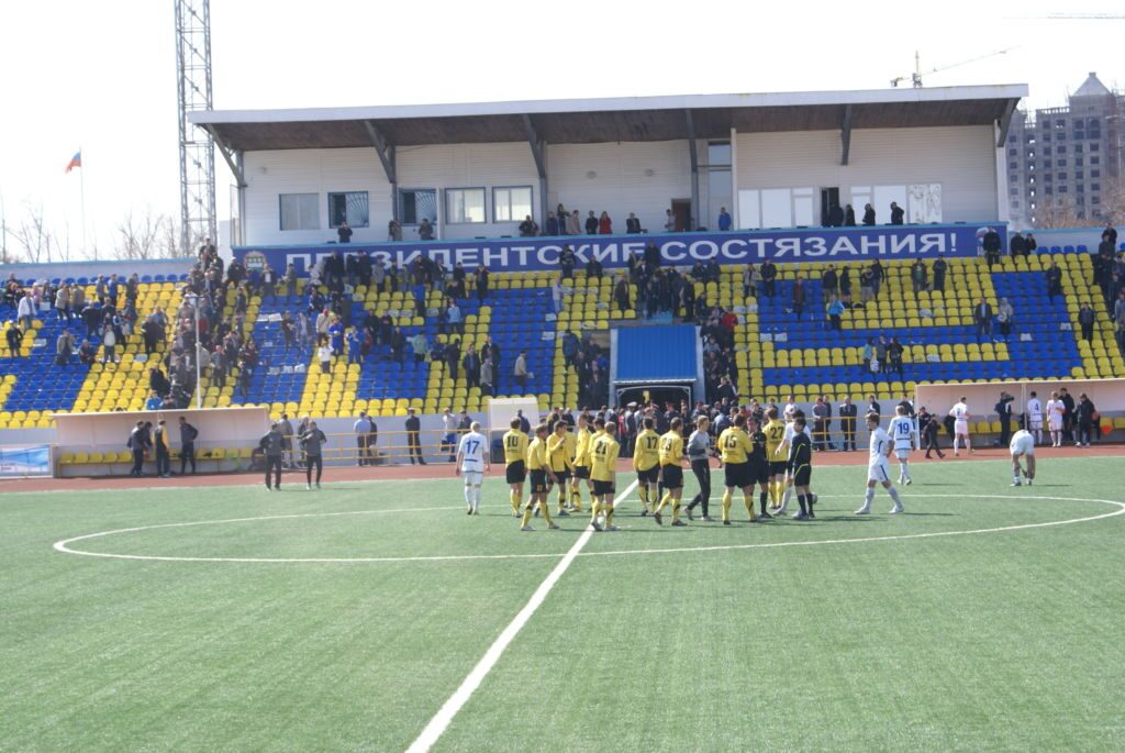 Стадион Амур