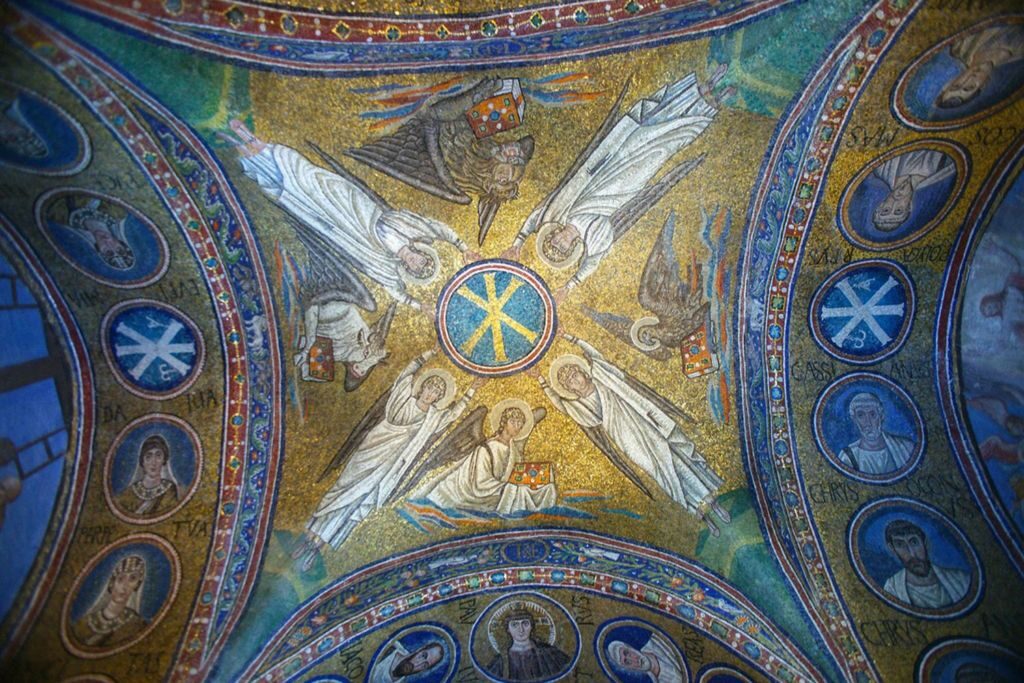 На сегодня это единственная раннехристианская частная молельня, уцелевшая в Европе