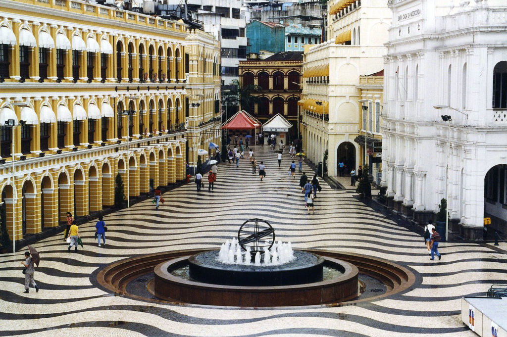 Площадь Сенадо (Senado Square)