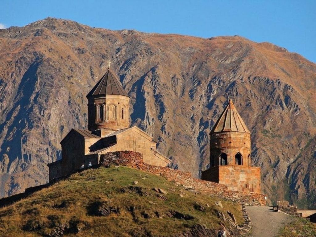 Храм возведен в ХІV на высоте 2170 м