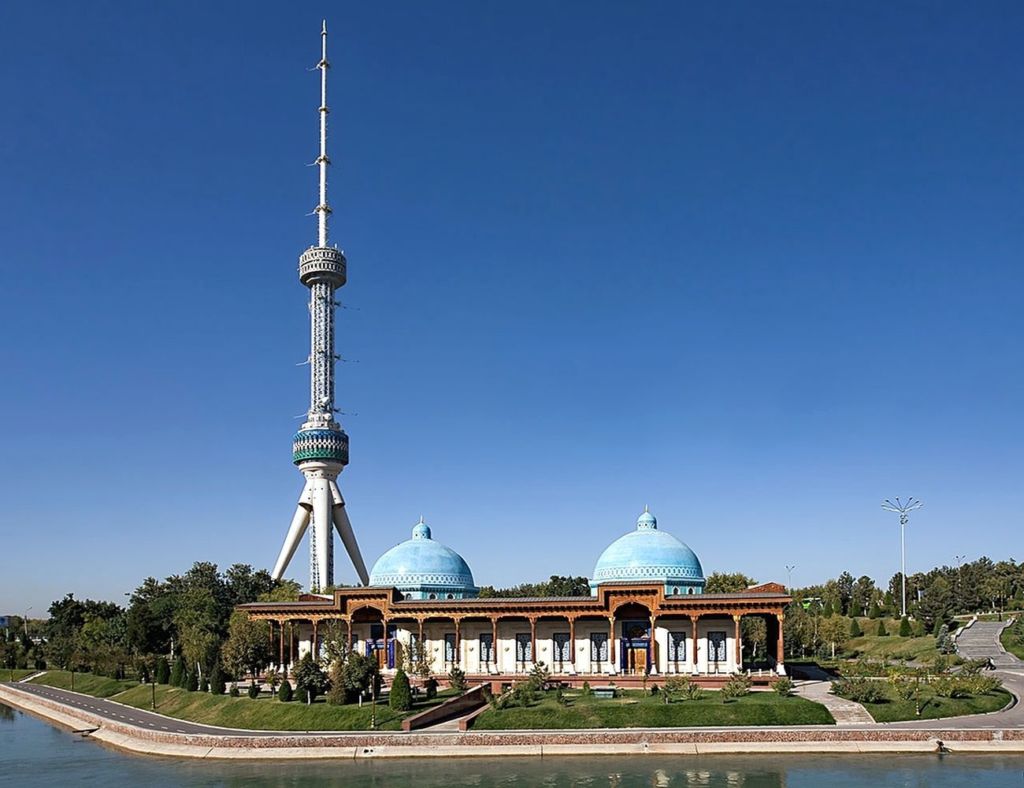 Это самое высокое здание города и Центральной Азии