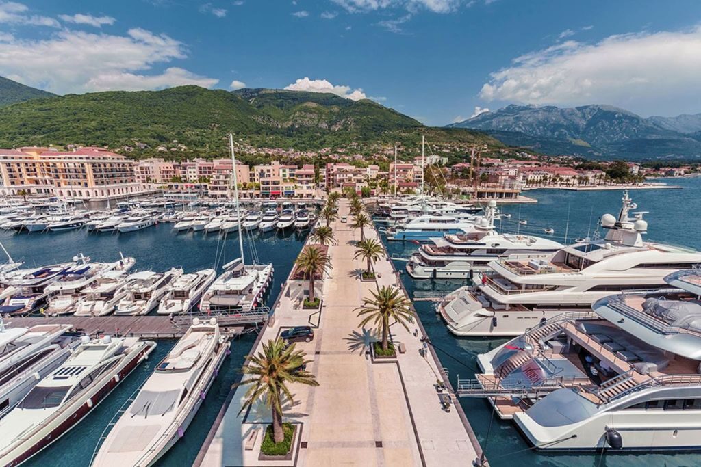 Яхт-клуб Porto Montenegro