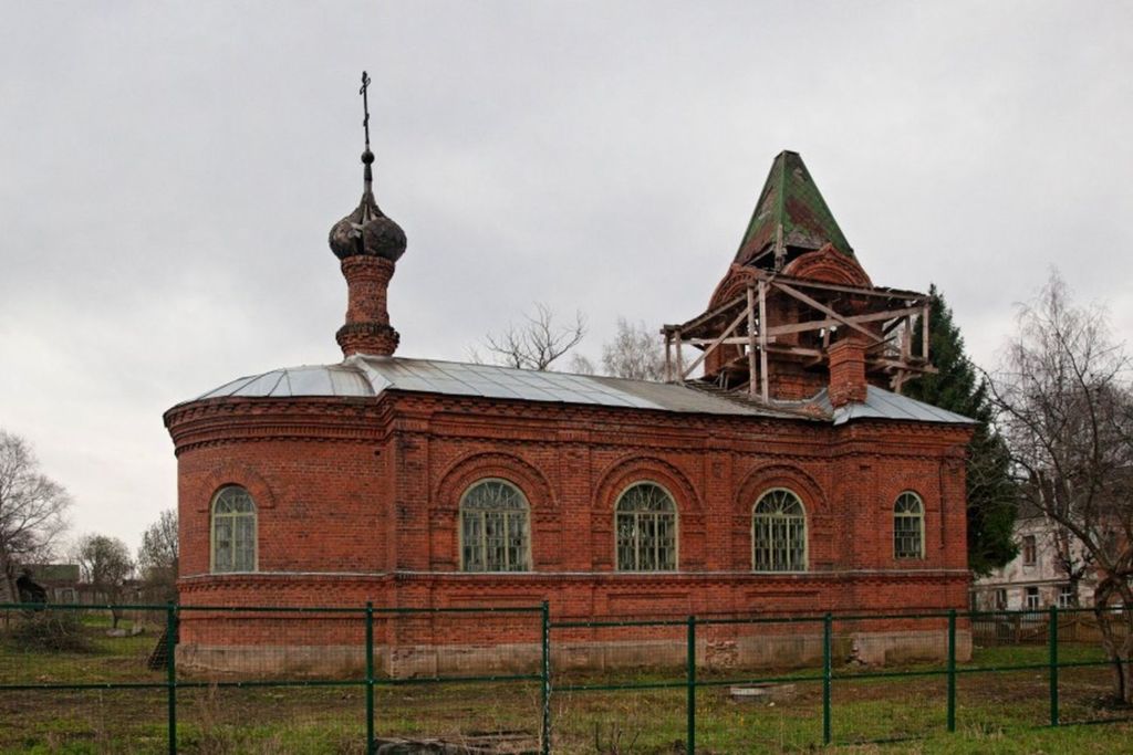 Церковь построили в русском стиле в 1914 году