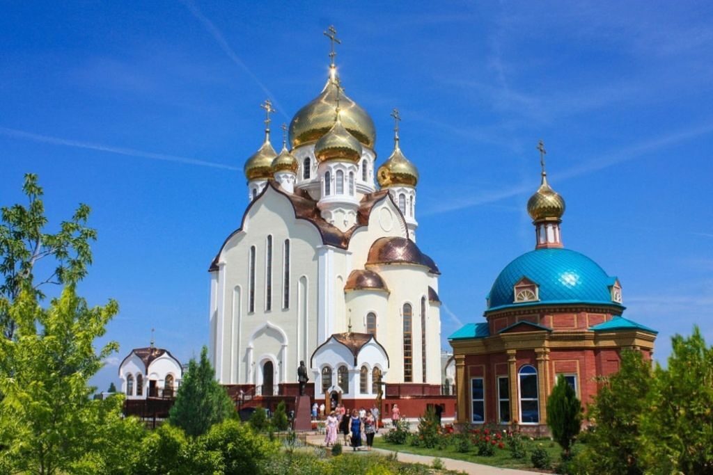 Ансамбль храма выполнен в византийском стиле