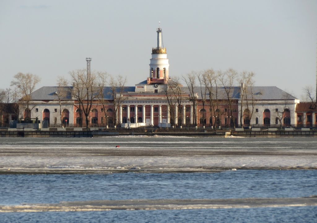 Главный корпус оружейного завода