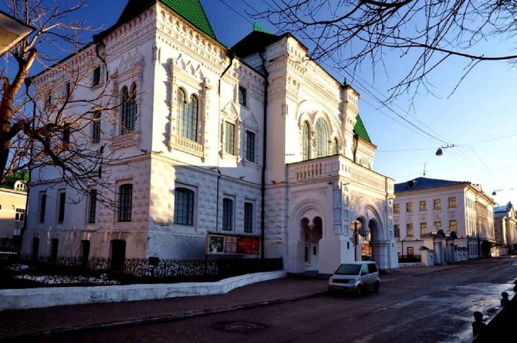 Каменный дом