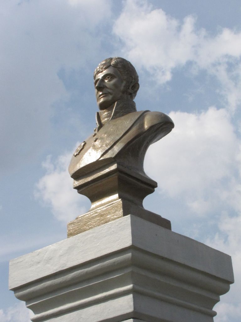 Памятник А.Ф. Дерябину