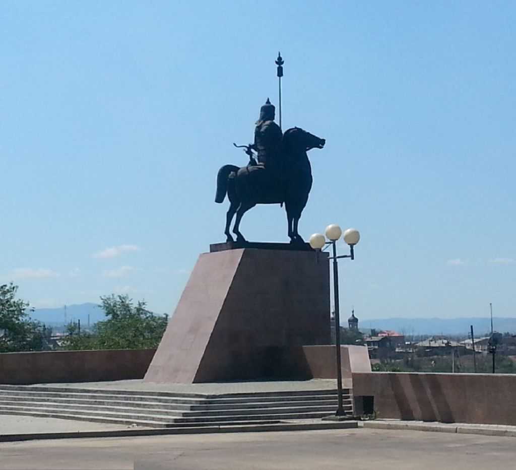 Памятник Гэсэру