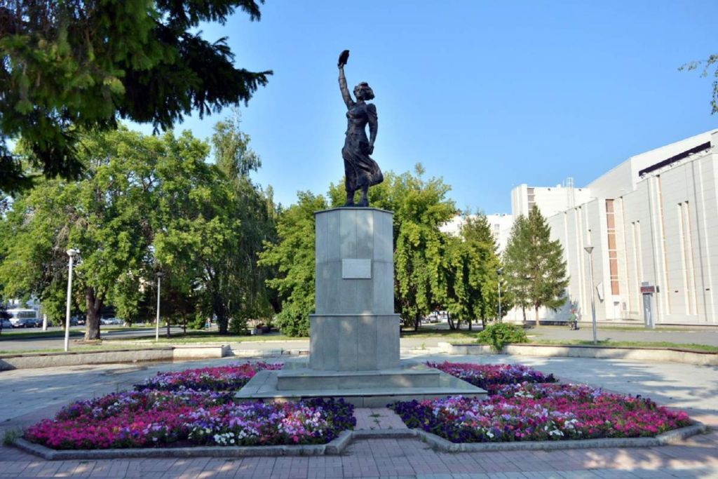 Памятник Наташе Аргентовской