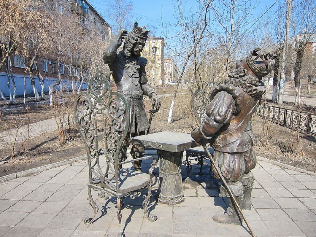 Памятник шахматистам