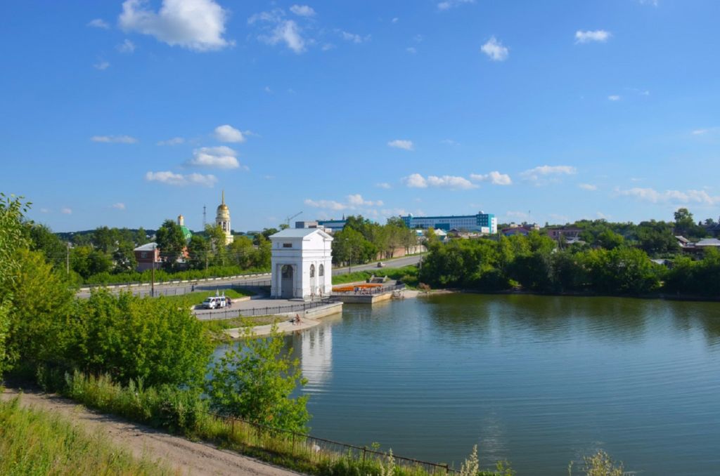 Плотина городского пруда