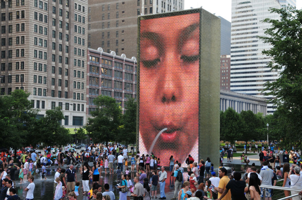 Фонтан Корона