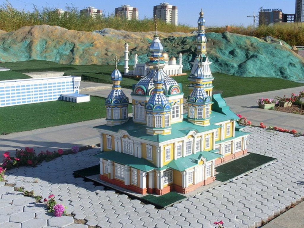 Собор в миниатюре