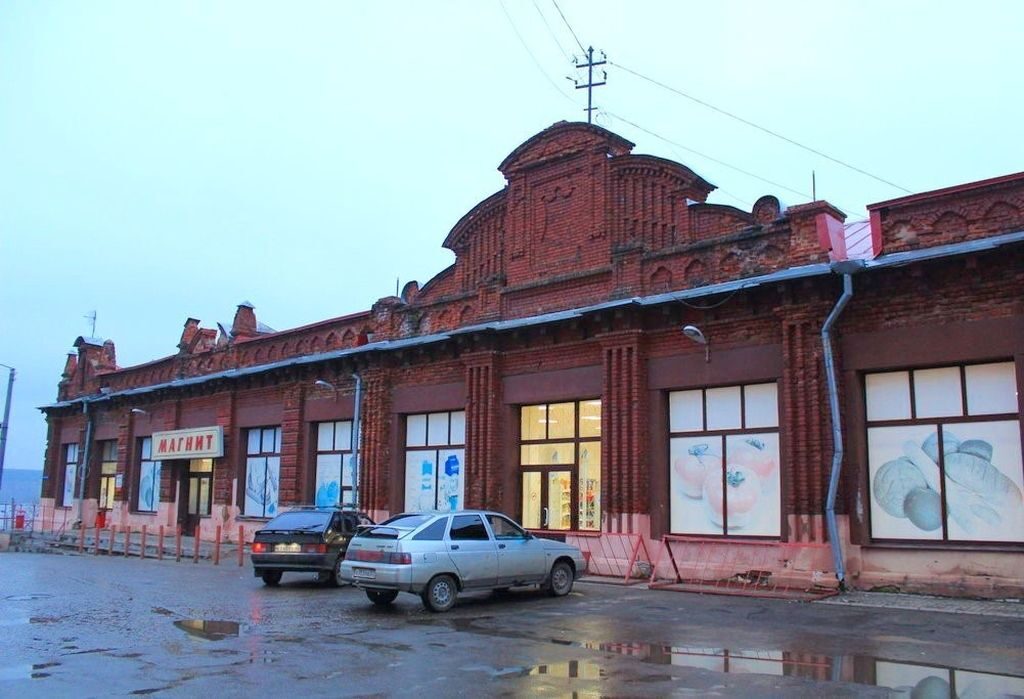Интересны своей архитектурой в стилистике эклектики