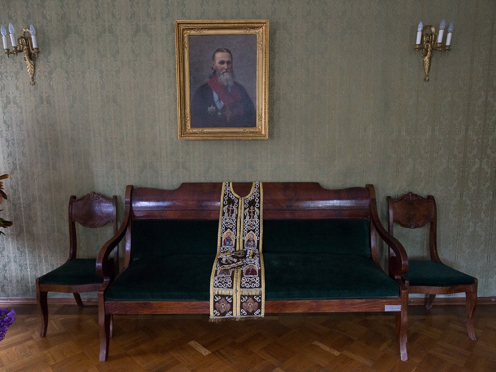 Время посещения нужно заранее согласовывать