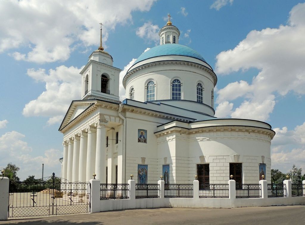 С 1995 по 2005 годы проводились работы по реконструкции здания